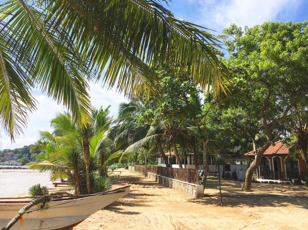 Serenity Beach Cabanas 탕갈레 외부 사진