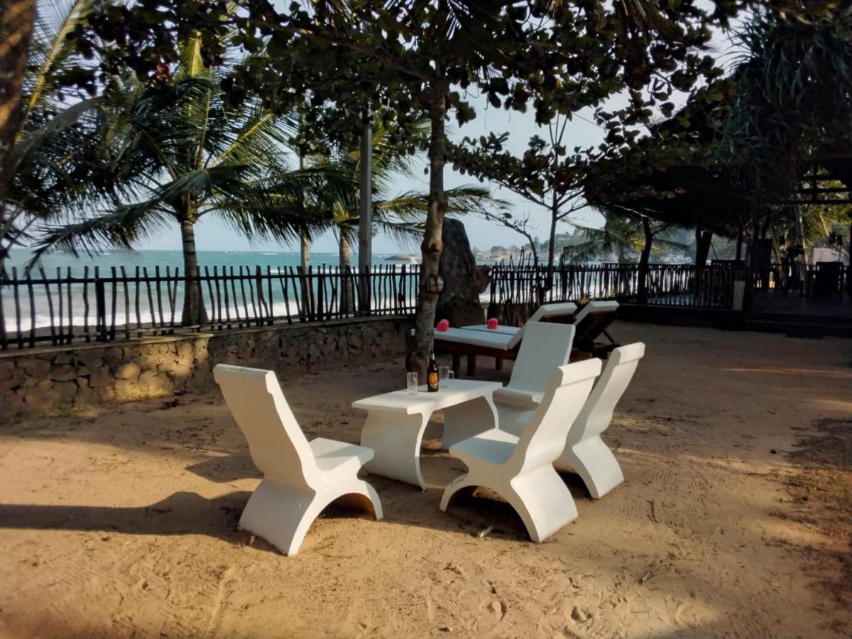 Serenity Beach Cabanas 탕갈레 외부 사진
