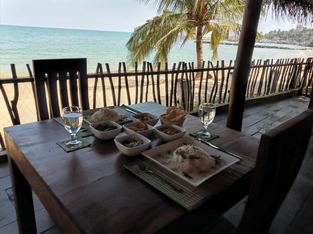 Serenity Beach Cabanas 탕갈레 외부 사진